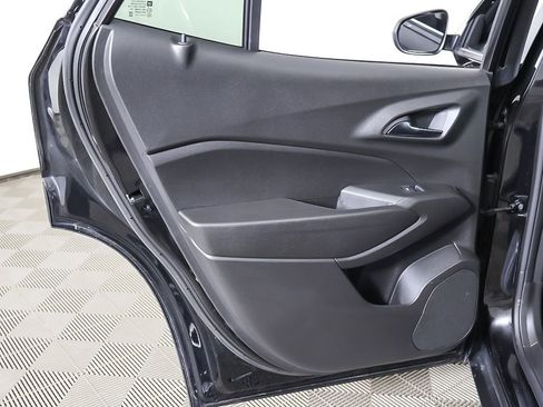 Used 2025 Chevrolet Trax RS w/ Driver Confidence Package image 25