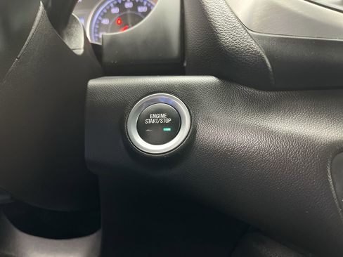 Certified 2024 GMC Terrain SLT image 20