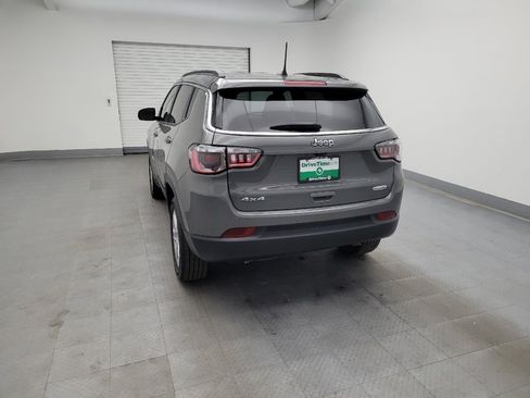 Used 2024 Jeep Compass Latitude image 6