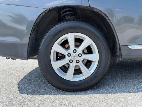 Used 2011 Toyota Highlander 4WD w/ Tow Pkg image 30