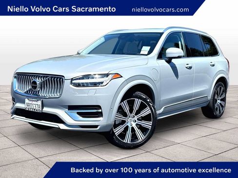 Used 2025 Volvo XC90 T8 Ultra w/ Protection Package Premier AWD/4WD image 1
