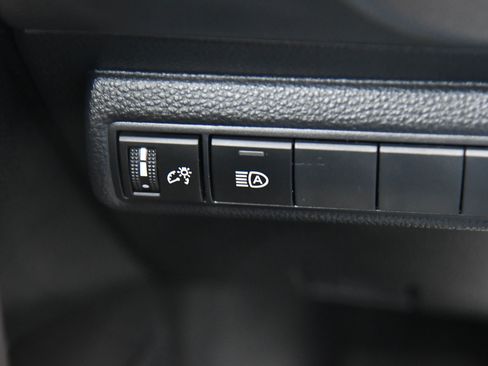 Used 2025 Toyota Corolla LE w/ Convenience Package FWD image 32