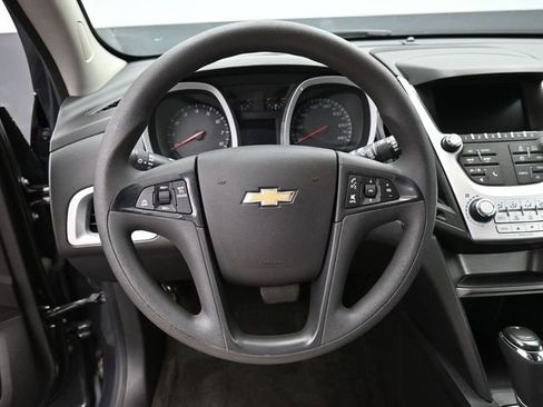 Used 2017 Chevrolet Equinox LS image 15