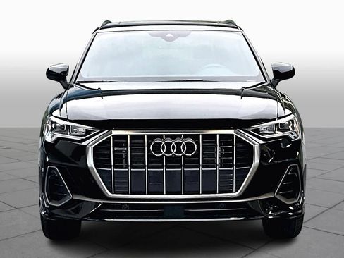 Certified 2025 Audi Q3 2.0T Premium Plus w/ Premium Plus Package image 4