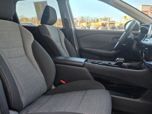 Used 2021 Nissan Rogue S AWD/4WD image 14