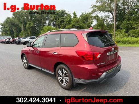 Used 2019 Nissan Pathfinder SL AWD/4WD image 5