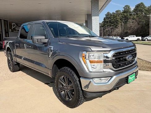 Used 2021 Ford F150 XLT image 1