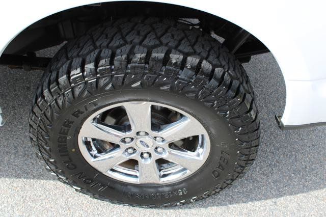 Used 2018 Ford F150 XLT w/ Equipment Group 302A Luxury AWD/4WD image 13