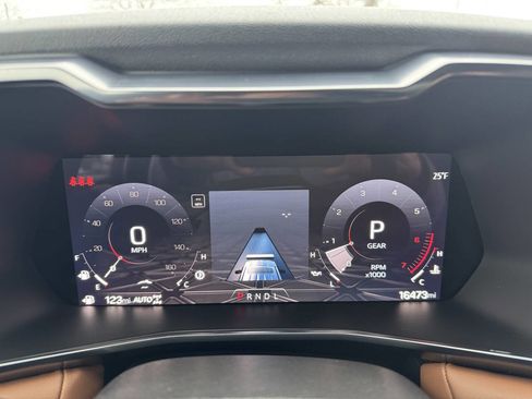 Used 2024 GMC Canyon AT4 w/ Technology Package image 17