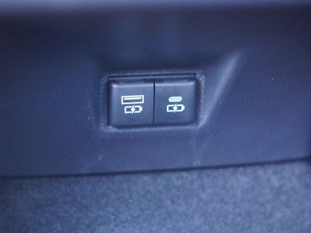 Certified 2025 Toyota Camry SE w/ Convenience Package FWD image 37