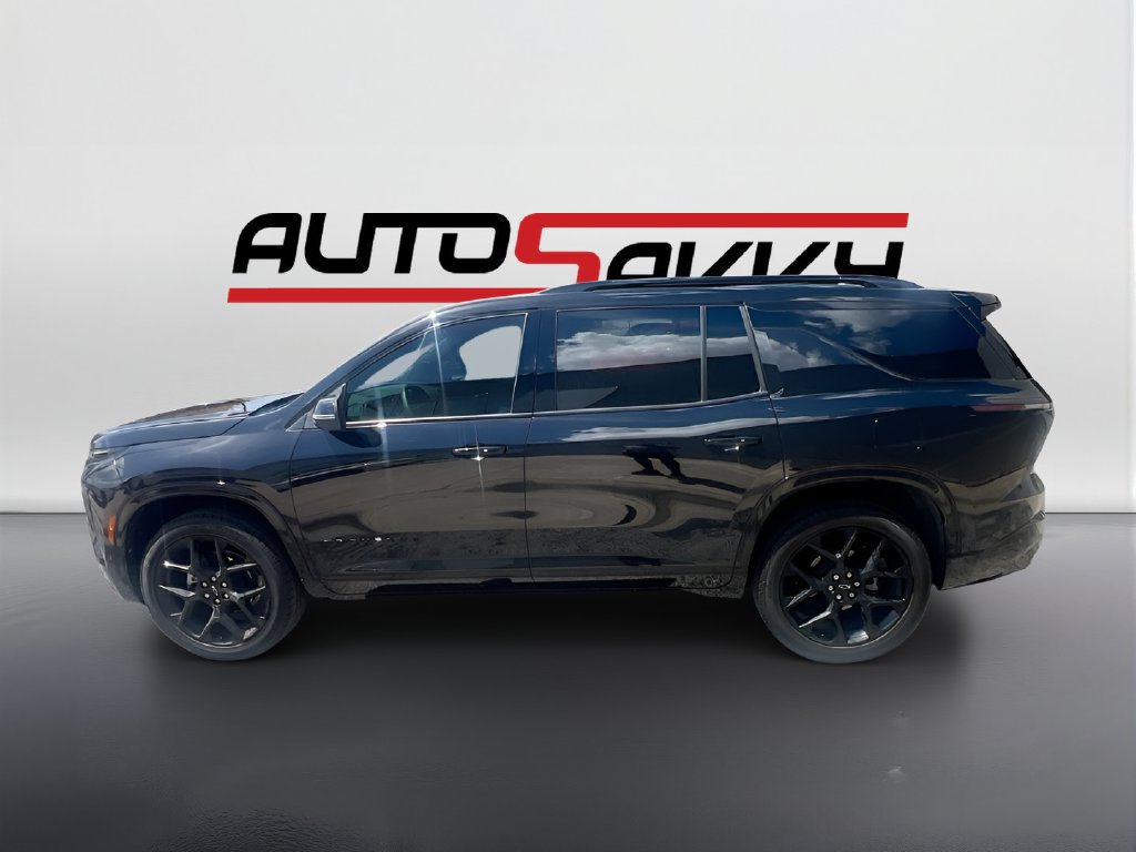Used 2024 Chevrolet Traverse RS w/ LPO, Floor Liner Package FWD image 4