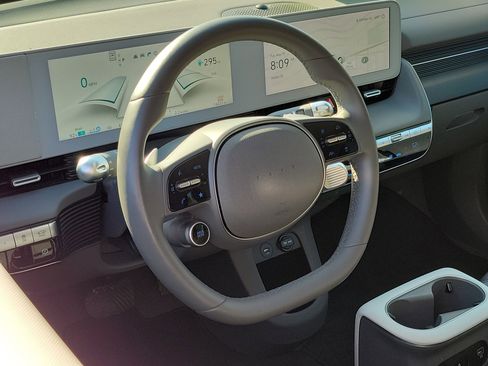 Certified 2024 Hyundai Ioniq 5 SEL RWD image 9