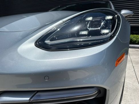 Certified 2023 Porsche Panamera RWD image 9