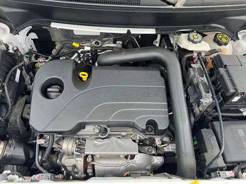 Used 2023 Chevrolet Equinox LT AWD/4WD image 47