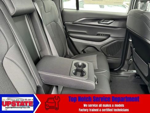 New 2025 Jeep Grand Cherokee Laredo X w/ Luxury Tech Group I image 12