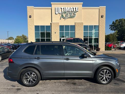 Used 2021 Volkswagen Tiguan S image 1