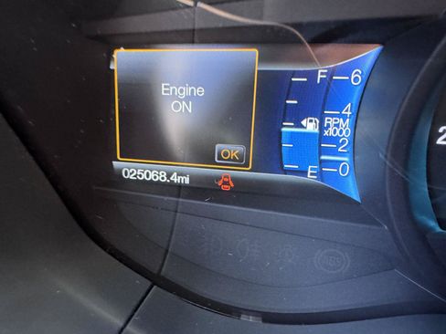 Used 2017 Ford Fusion SE w/ Fusion SE Technology Package FWD image 20