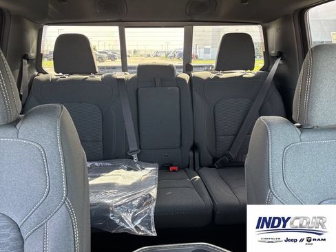 New 2026 RAM 1500 Big Horn AWD/4WD image 14
