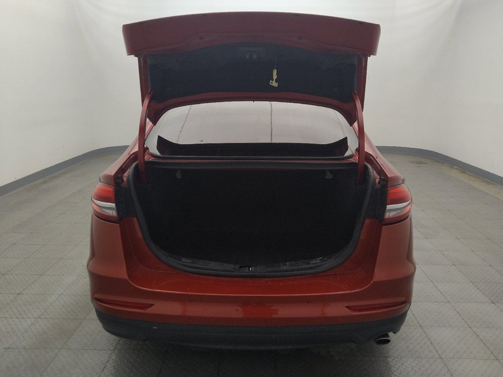 Used 2020 Ford Fusion SEL FWD image 29