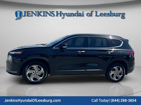 Used 2023 Hyundai Santa Fe SEL w/ Winter Weather Package image 10