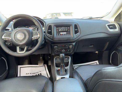 Used 2021 Jeep Compass Latitude image 14