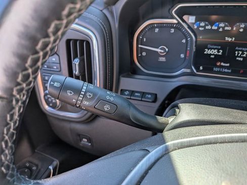 Used 2020 GMC Sierra 2500 Denali w/ Denali Ultimate Package image 11