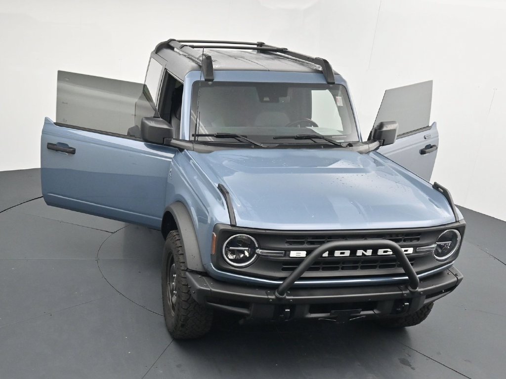 Used 2023 Ford Bronco Black Diamond AWD/4WD image 29