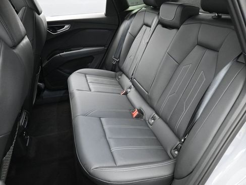 Used 2025 Audi Q4 e-tron Premium Plus w/ Premium Plus image 30