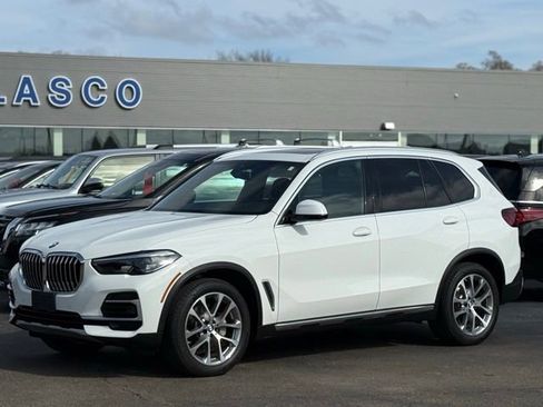 Used 2023 BMW X5 xDrive40i image 43