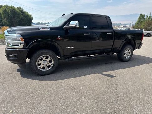Used 2021 RAM 2500 Laramie AWD/4WD image 2