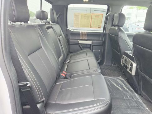Used 2020 Ford F150 Lariat w/ Equipment Group 502A Luxury AWD/4WD image 14