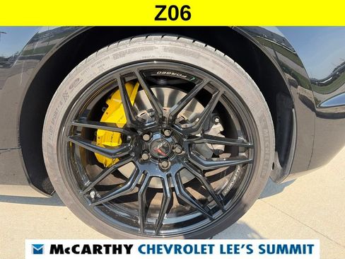 Used 2025 Chevrolet Corvette Z06 RWD image 16