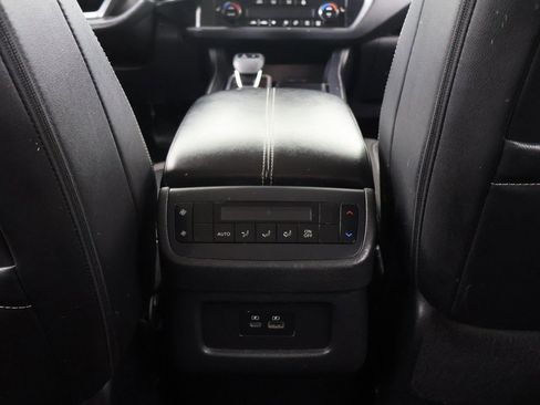 Used 2023 Nissan Pathfinder SL image 54