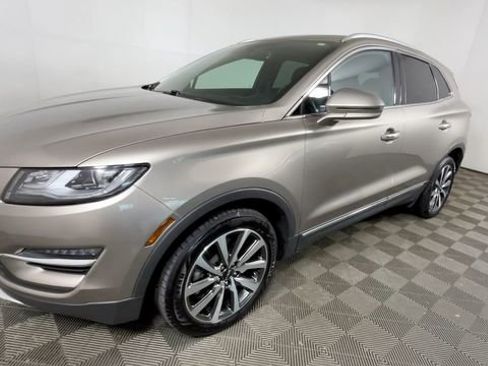 Used 2019 Lincoln MKC Reserve w/ MKC Climate Package AWD/4WD image 9