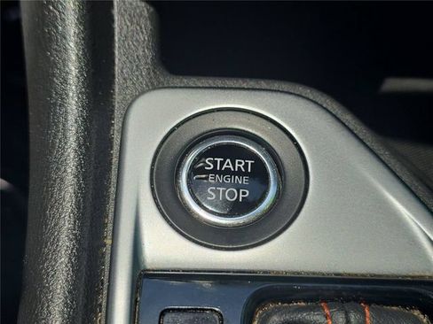 Used 2023 Nissan Sentra SR w/ Midnight Edition Package FWD image 20