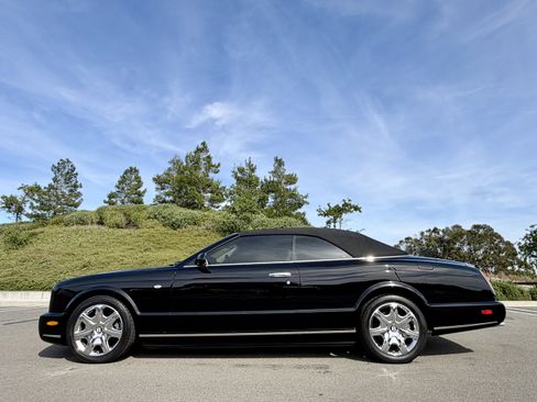 Used 2007 Bentley Azure image 19