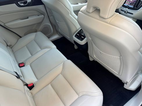 Used 2025 Volvo XC60 B5 Ultra w/ Protection Package Premier AWD/4WD image 34