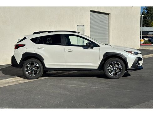 Used 2026 Subaru Crosstrek 2.0i Premium image 2