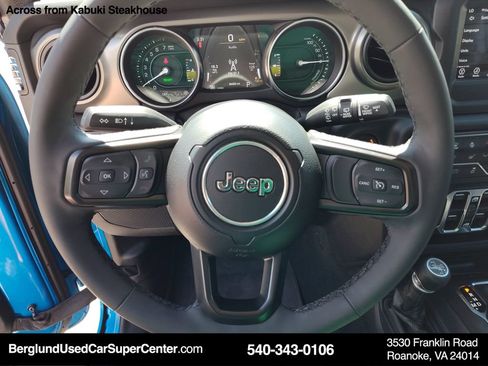 Used 2023 Jeep Wrangler Unlimited w/ Cold Weather Group AWD/4WD image 24