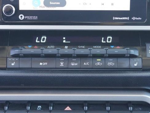 Used 2022 Toyota Tundra SR5 w/ SR5 Premium Package RWD image 29