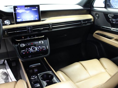 Used 2022 Lincoln Corsair Grand Touring w/ Elements Technology Bundle AWD/4WD image 19