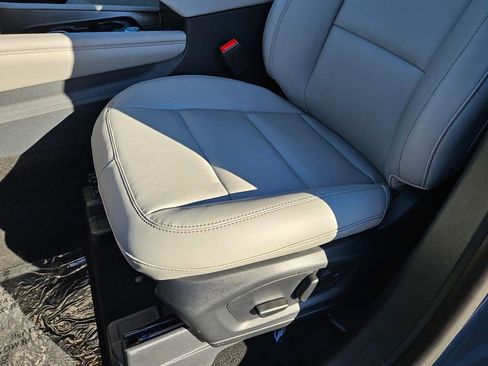 New 2026 Ford Explorer Active w/ Active Comfort Package image 11