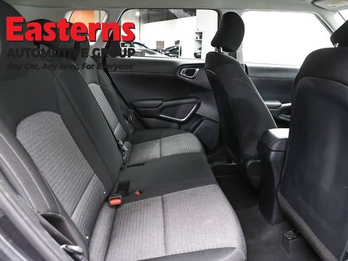 Used 2021 Kia Soul S FWD image 23