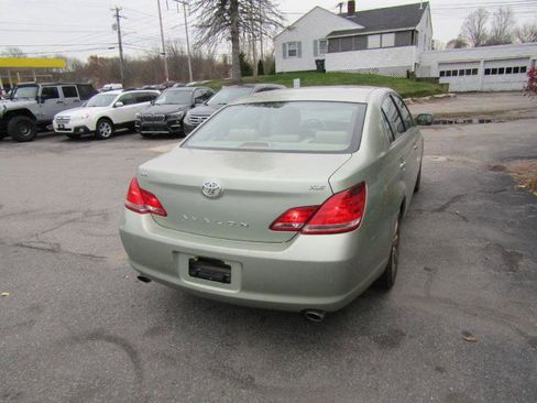 Used 2006 Toyota Avalon Limited image 7