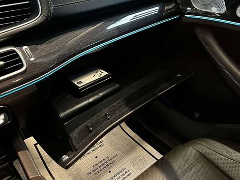 Certified 2023 Mercedes-Benz GLS 450 4MATIC image 33