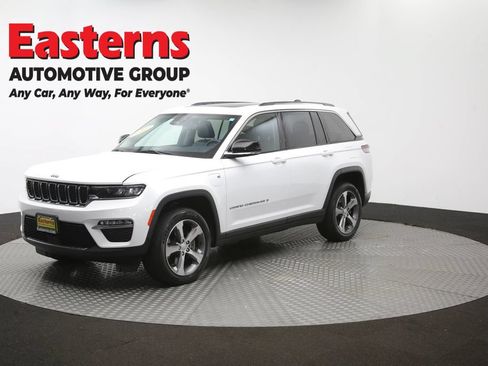 Used 2023 Jeep Grand Cherokee 4WD 4xe image 59