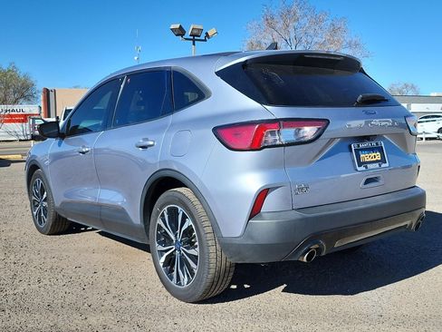 Used 2022 Ford Escape SE w/ SE Sport Appearance Package FWD image 8