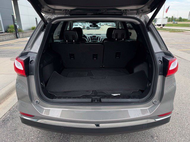 Used 2018 Chevrolet Equinox Premier AWD/4WD image 36
