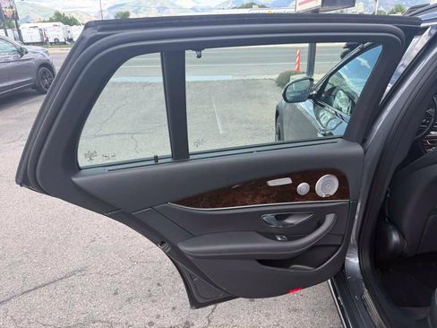Used 2023 Mercedes-Benz E 450 4MATIC All-Terrain Wagon image 15