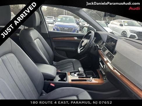 Used 2023 Audi Q5 2.0T Premium w/ Convenience Package image 18